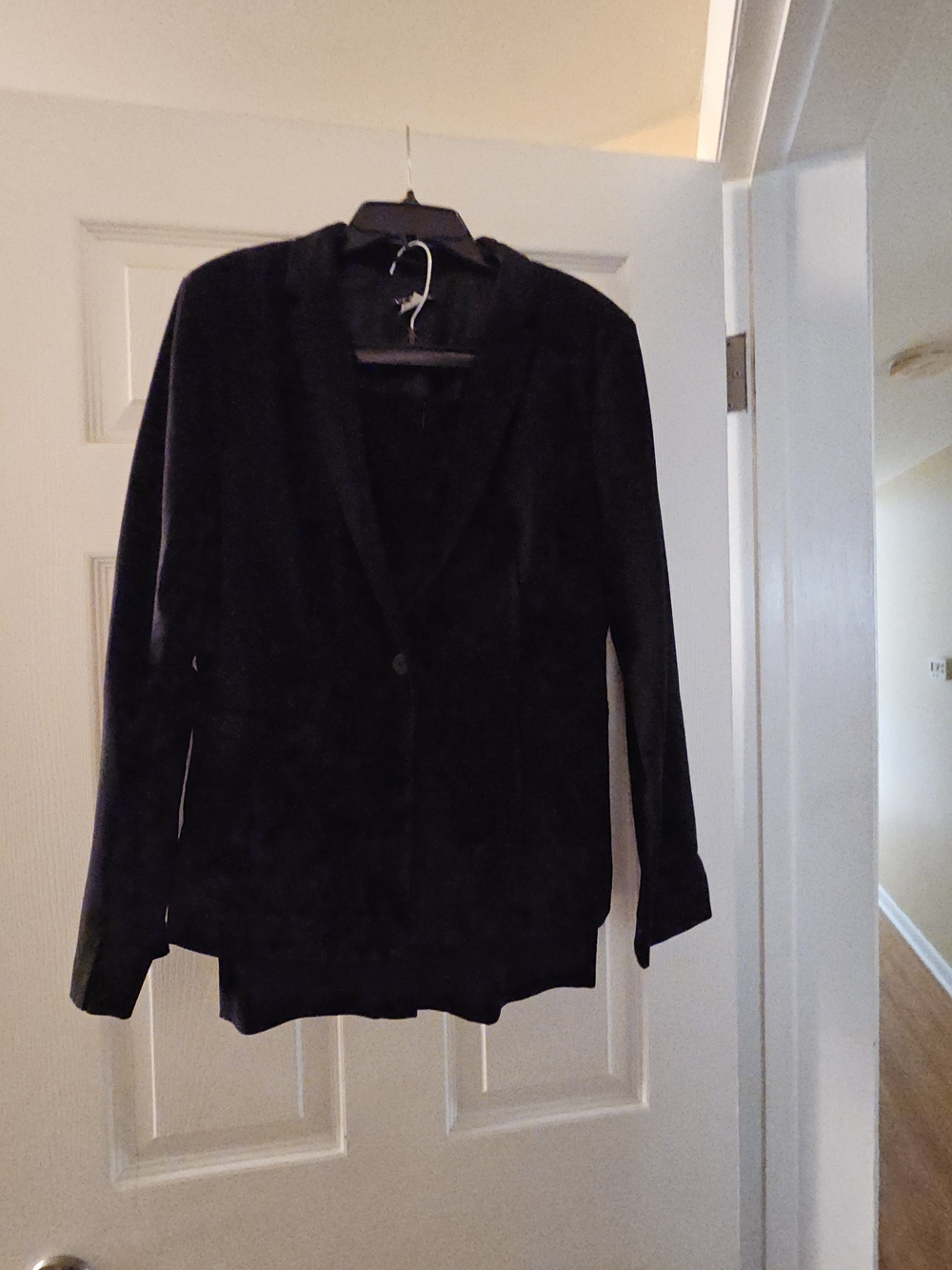 VENUS Black Single-Button Blazer
